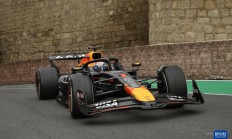 九游娱乐官方-红牛车队险胜红牛二队，维斯塔潘统治全场的简单介绍