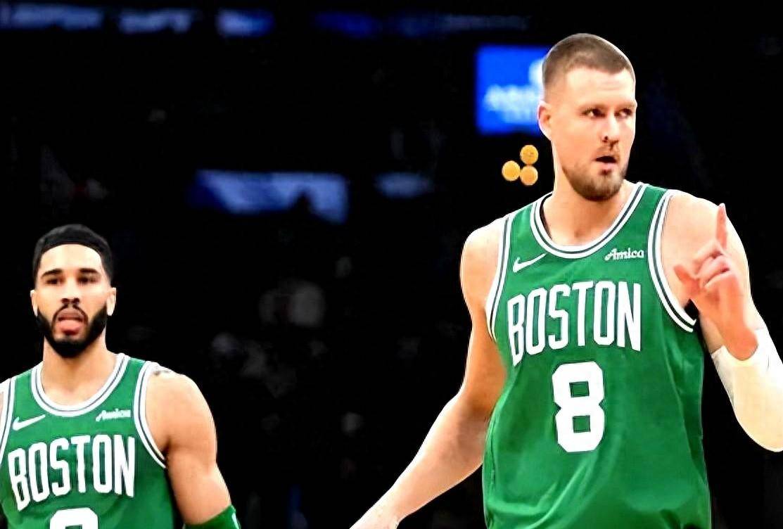 关于人负于凯尔特人，西蒙斯复出表现欠佳的信息