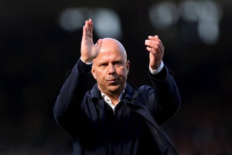 包含狼堡主场比赛门票销售火热，球迷热情高涨的词条