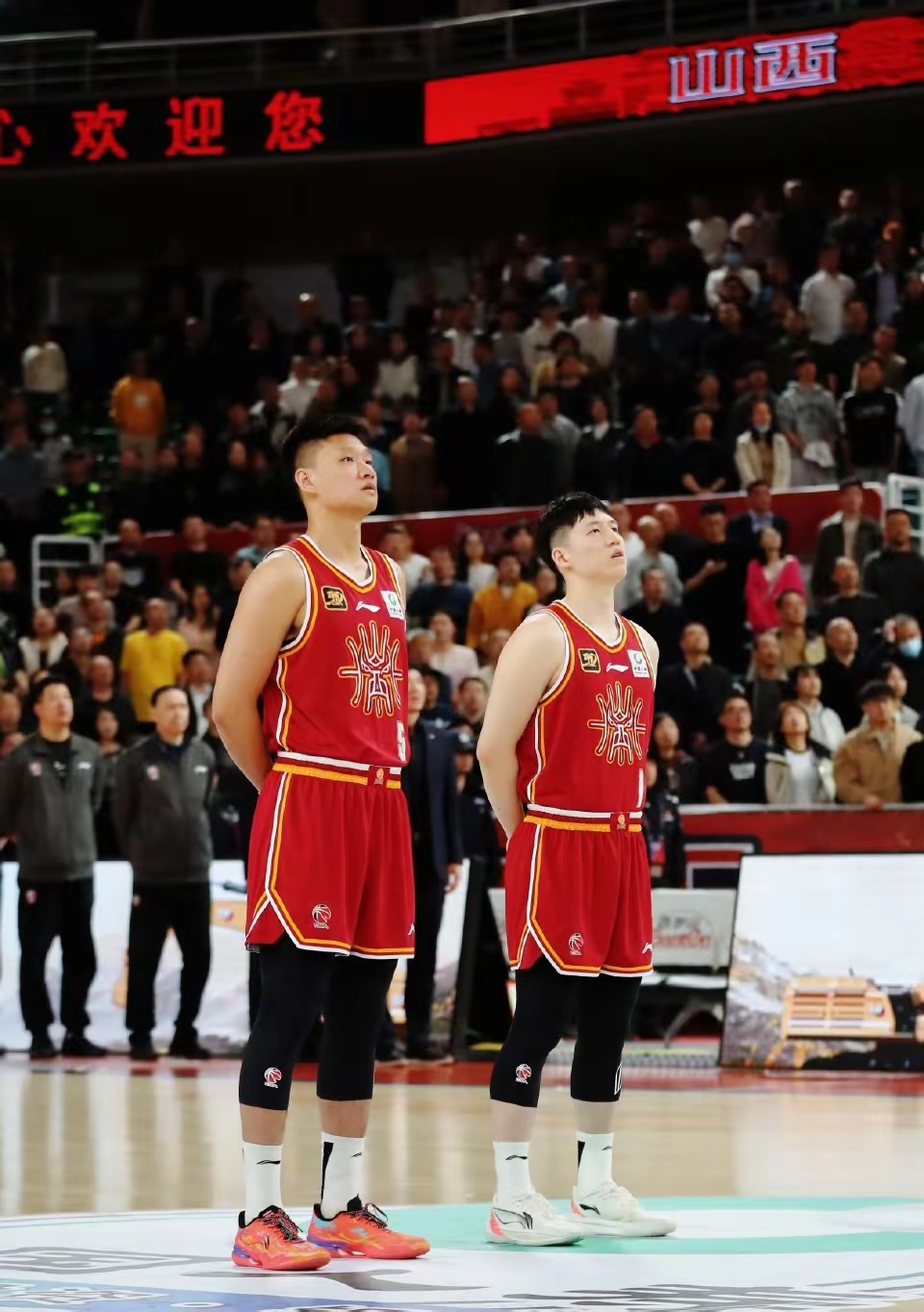 山西男篮全队合作默契,取得辉煌战绩 山西男篮全队合作默契,取得辉煌战绩