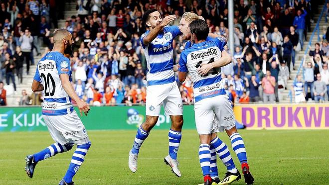 马赛足球俱乐部在比赛中战胜对手 马赛足球俱乐部在比赛中战胜对手