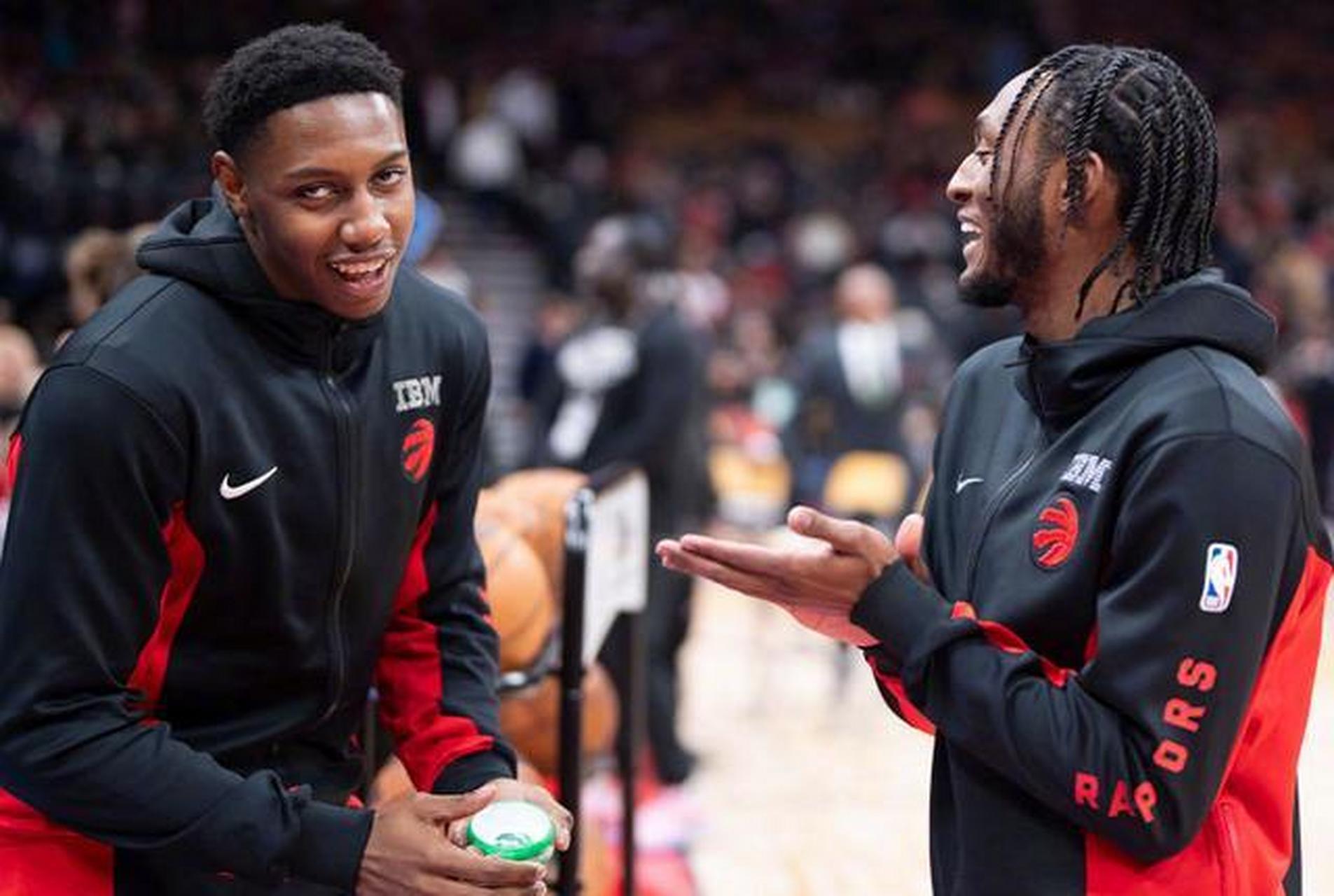 猛龙后卫接连得分，率队取胜