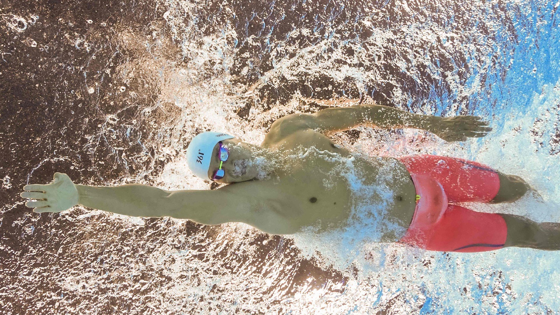 布伦森攻防转换核心，辽宁队强势拿下公牛