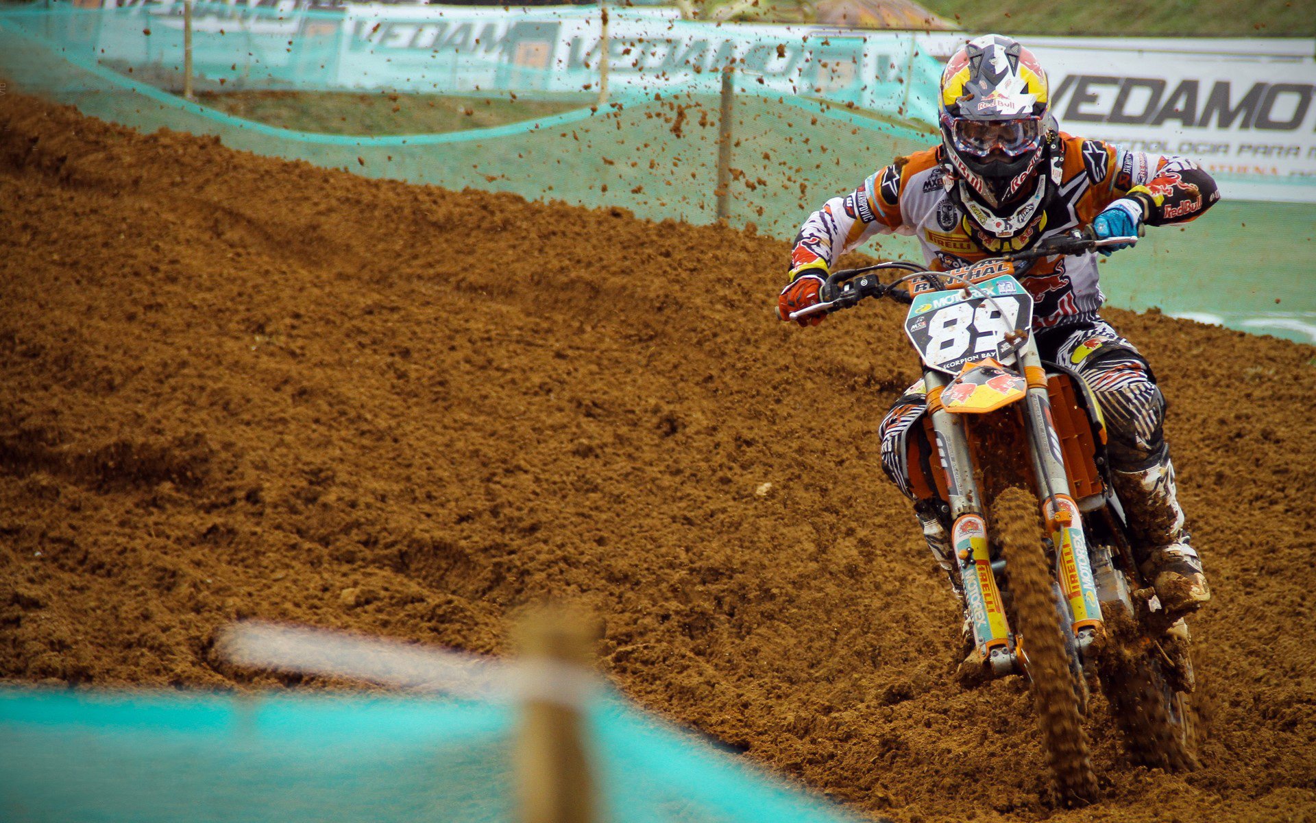 加维统治全场,AC米兰险胜国际米兰,一场定义未来的德比